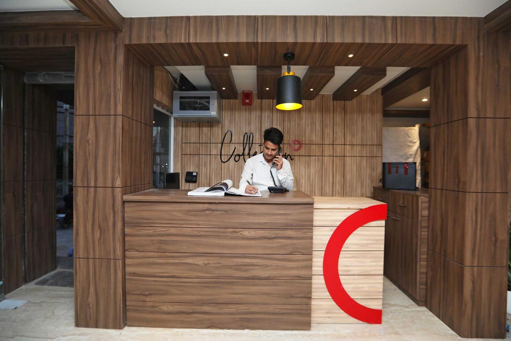 Super Oyo Collection O One8 Wave Mall Near Gomti Riverfront Park Lucknow Zewnętrze zdjęcie